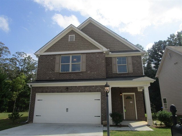 Primary Photo - 2400 Freemont St