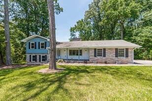 Building Photo - 1574 Old Spring House Ln