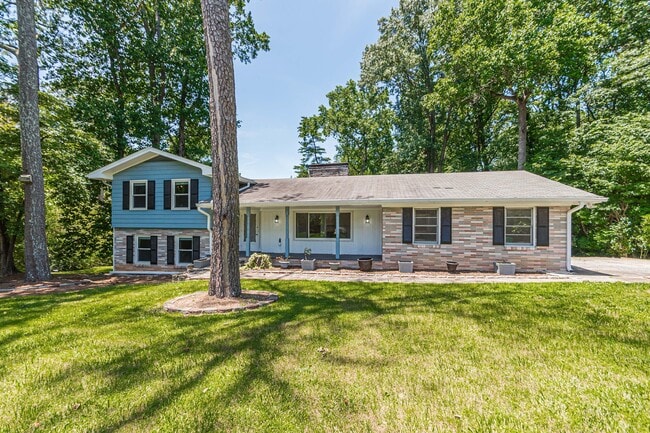 Building Photo - 1574 Old Spring House Ln