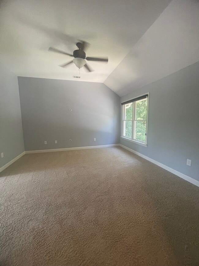 Building Photo - 245 Harben Pl