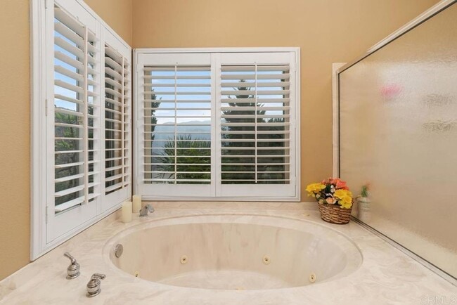 Building Photo - BEAUTIFUL 4BR/3BA home in SINGING HILLS VI...