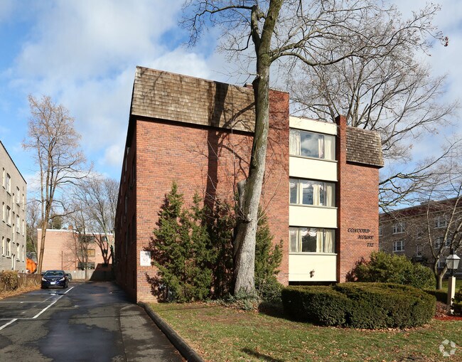 Building Photo - Concord House