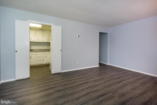 Building Photo - 185 Shetland Cir