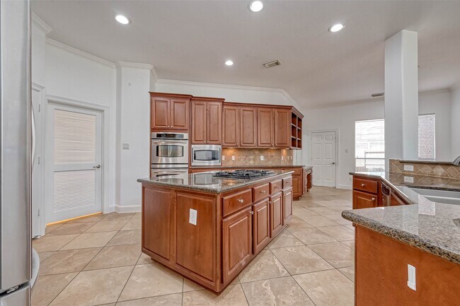 Building Photo - 25510 Autumnwind Ct