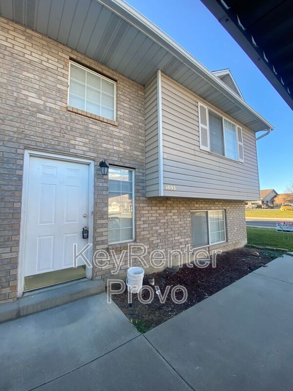 Building Photo - 1893 W 800 N St