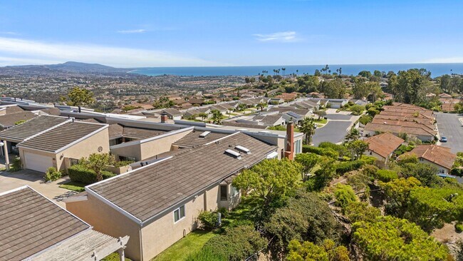 Building Photo - Stunning *VIEW* home for rent in desirable...