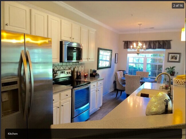 Building Photo - 14608 Via Sorrento Dr