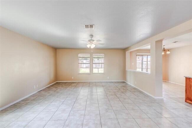 Building Photo - 191 Beech Dr