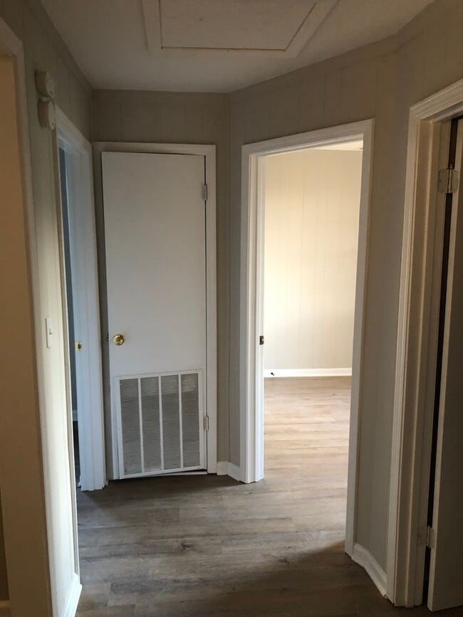 Building Photo - 940 Dougherty St