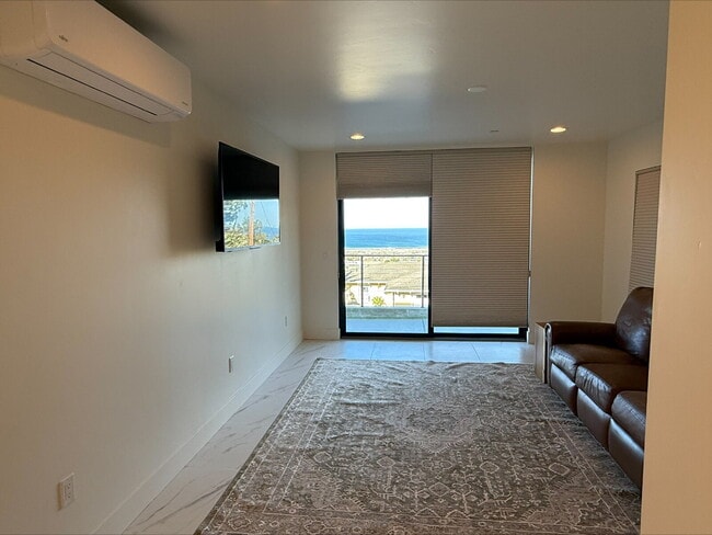 Building Photo - AVAILABLE NOW - Executive Luxury Ocean-View Home in Prime Morro Bay Location - 3 Bed / 3 Bath