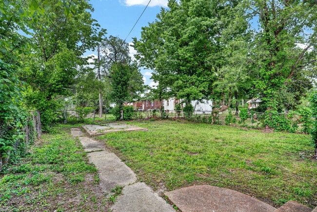 Building Photo - 6705 St Louis Ave