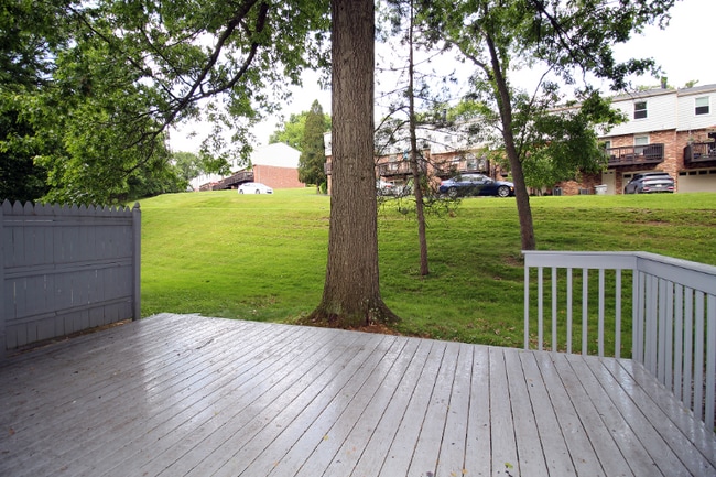 Building Photo - 100 Grouse Ct