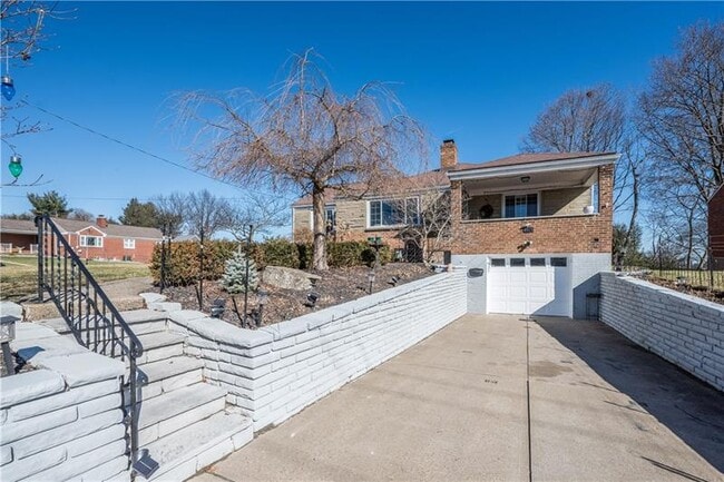 Building Photo - 4915 Brownsville Rd