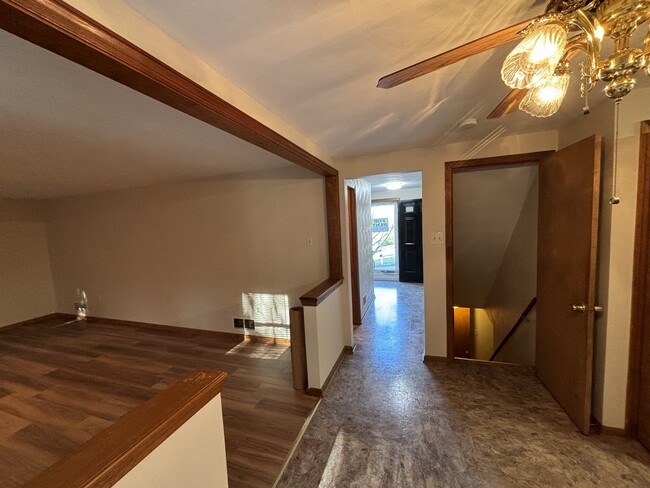 Building Photo - 309 Dogwood Dr