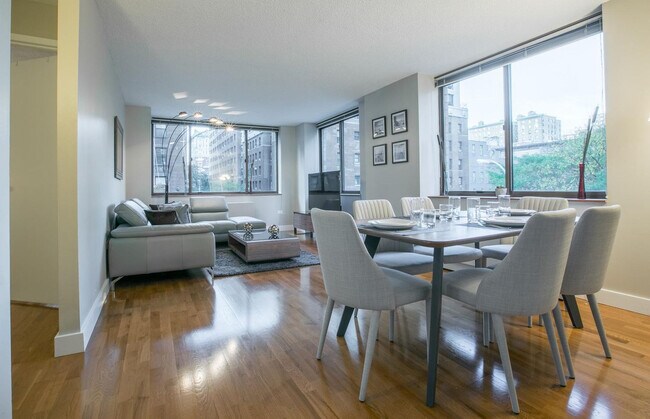 Building Photo - 58 W 91st St