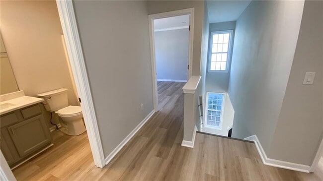 Building Photo - 325 Pintail Ct