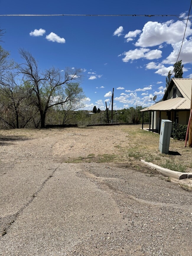 Building Photo - 361 S 2nd St