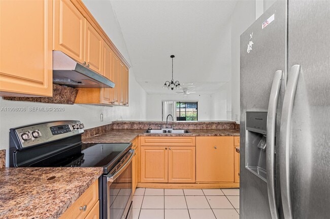 Building Photo - 6916 SW 37th St