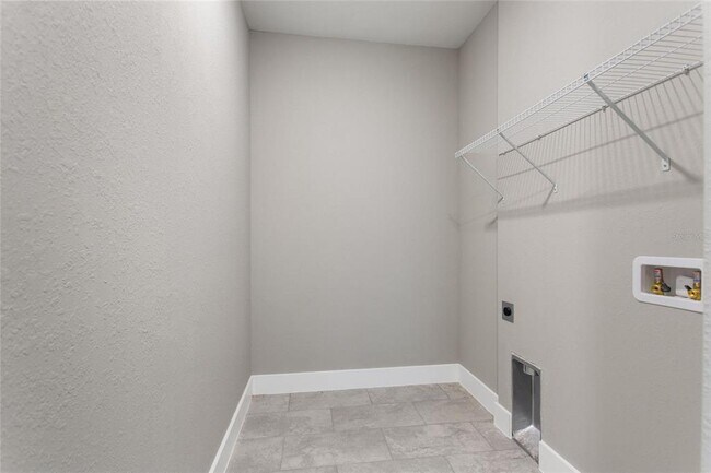 Building Photo - 1813 Greenley Cir