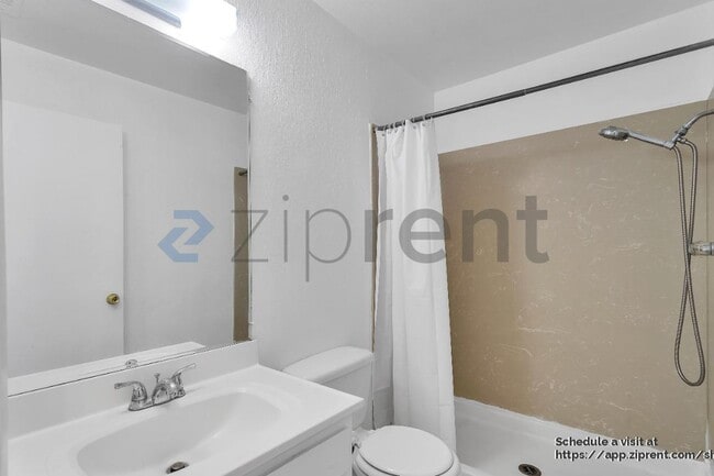 Building Photo - 2412 Sequoia Dr