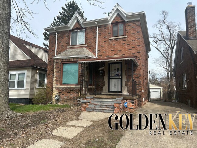 Building Photo - AVAILABLE NOW Home in University District ...