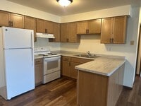 Building Photo - Shadow Creek Apartments - Remodeled!