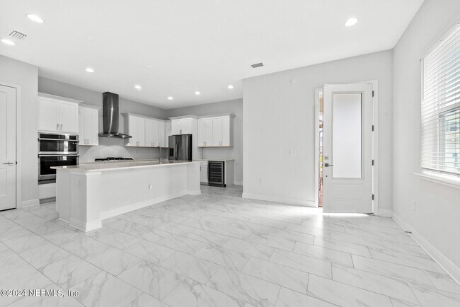 Building Photo - 467 Rum Runner Wy