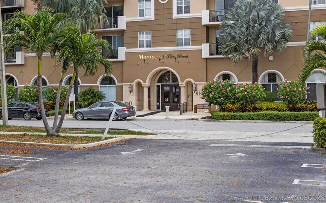 Building Photo - 616 Clearwater Park Rd