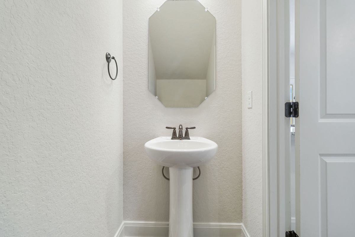 Building Photo - 13822 Enzo Gate