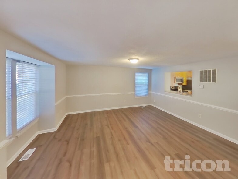 Building Photo - 2551 Log Mill Ct