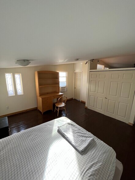 Building Photo - 2177 Sohn St