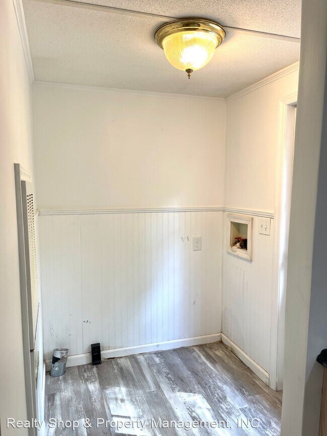 Building Photo - 3 br, 2 bath House - 109 Dogwood Lane