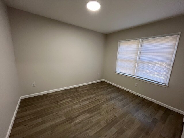 Building Photo - 1155 Hartley St