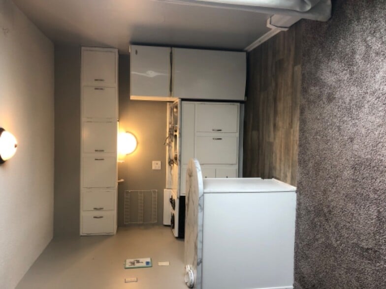 Building Photo - 1624 NW 5th St