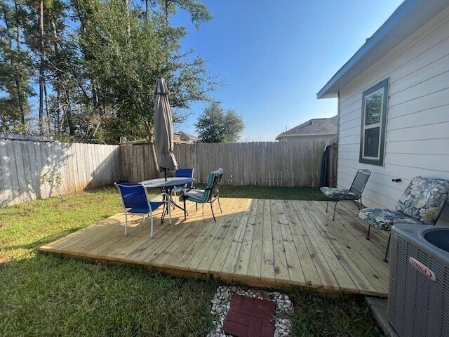 Building Photo - 156 Camelot Pl Ct