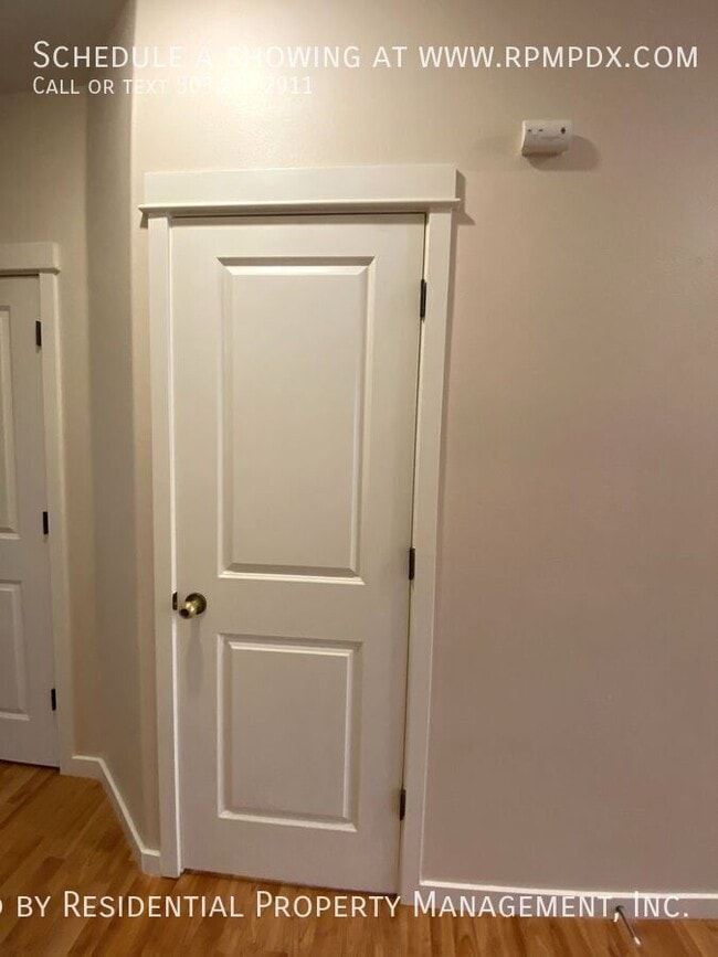 Building Photo - 2518 NW 1st Dr