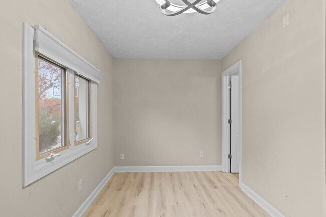 Building Photo - AVAILABLE NOW! Waterfront Living in Carmel!