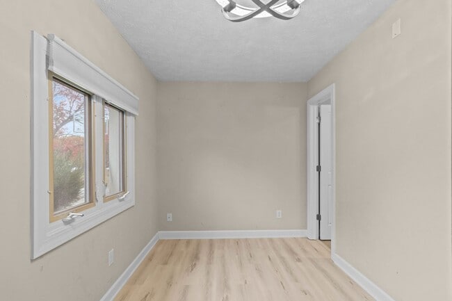 Building Photo - AVAILABLE NOW! Waterfront Living in Carmel! Paddle boat included!