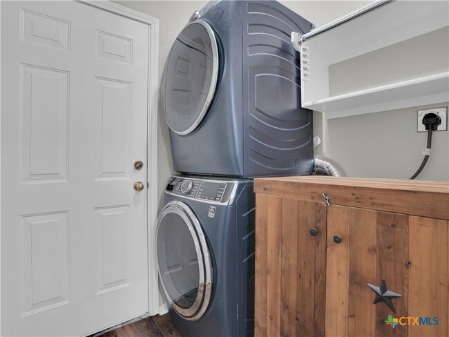 Building Photo - 1775 Jasons N Ct