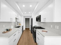 Building Photo - 266 S Madison Ave