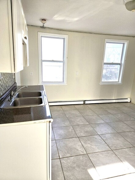 Building Photo - 184-186-186 Allston St