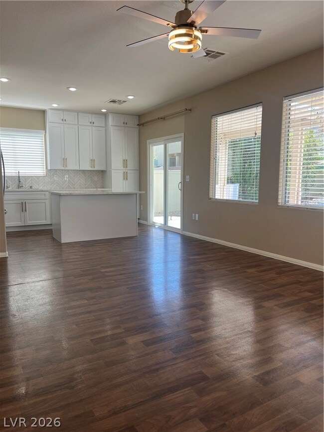 Building Photo - 7725 Littondale St