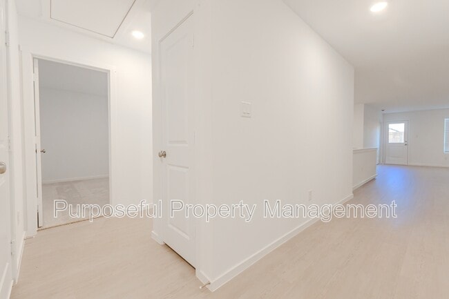 Building Photo - 3717 Los Cabos Dr