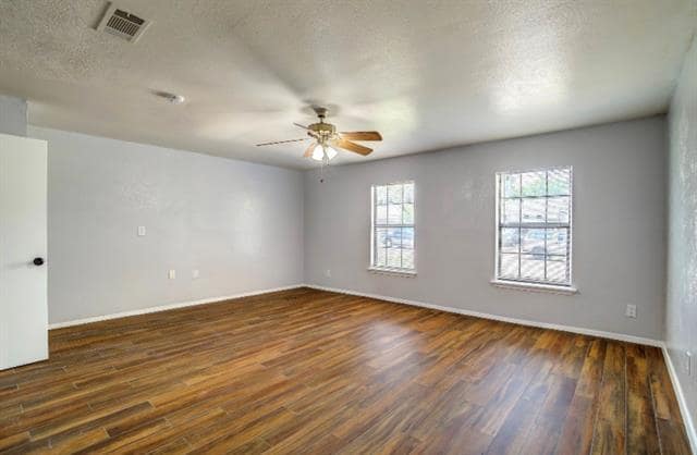 Building Photo - 713 Meadow Mead Dr