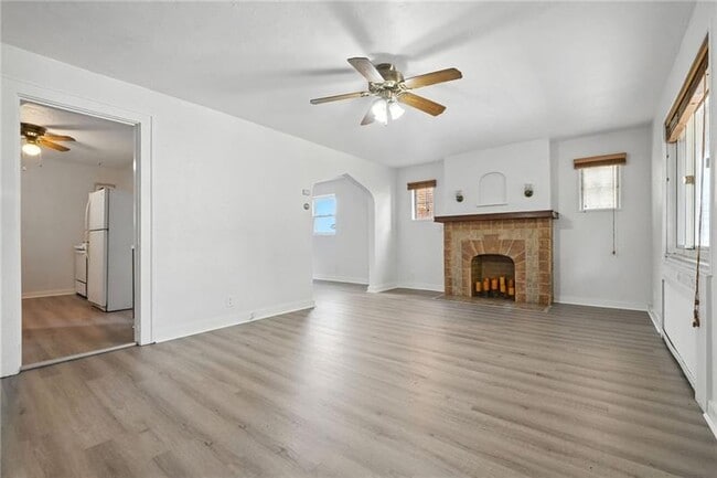 Building Photo - 229 Clairmont Ave