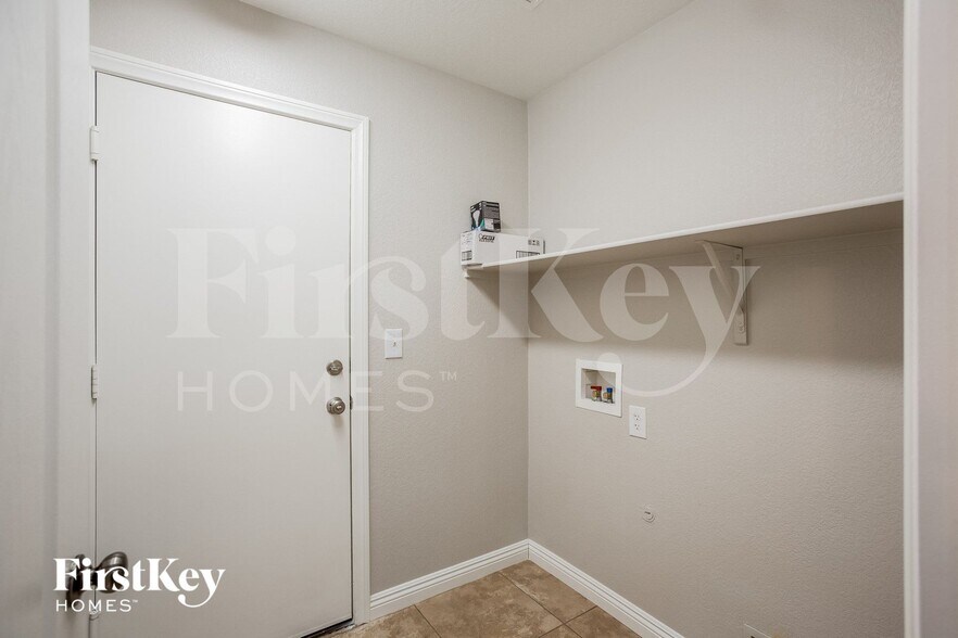 Building Photo - 4913 W Cherokee Run Ct