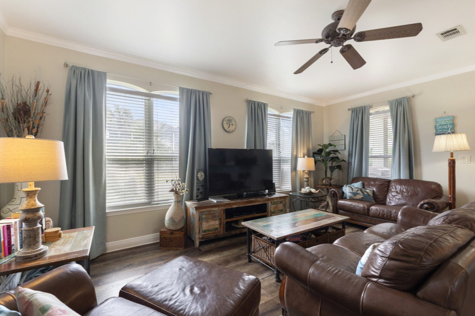 Building Photo - 9 Amber Cove