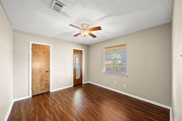 Building Photo - 7258 Brentwood Stair Rd