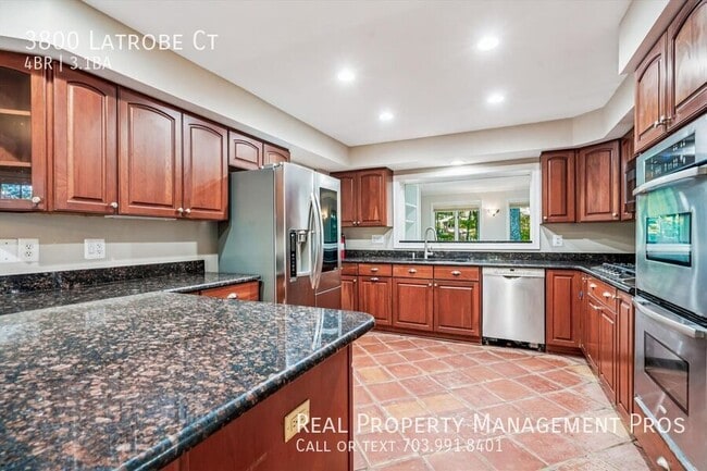 Building Photo - 3800 Latrobe Ct
