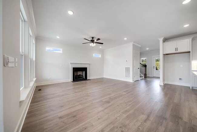 Building Photo - 7425 Twill Hts Lp